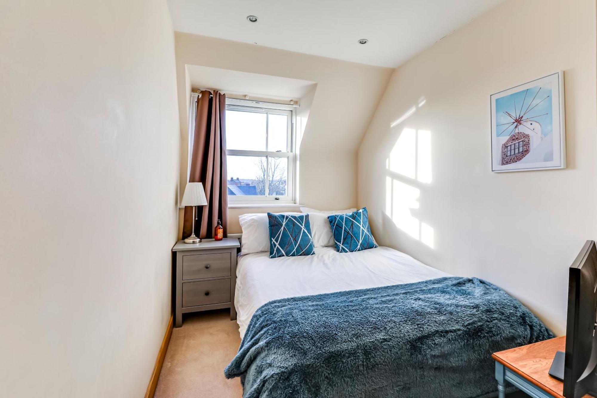 Apartament Entire 2 Bed Flat Contractors Families And Relocators Ware Zewnętrze zdjęcie